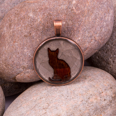 Curious Cat Pendant (#1232)