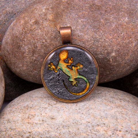 Lounging Lizard Pendant (#1194)